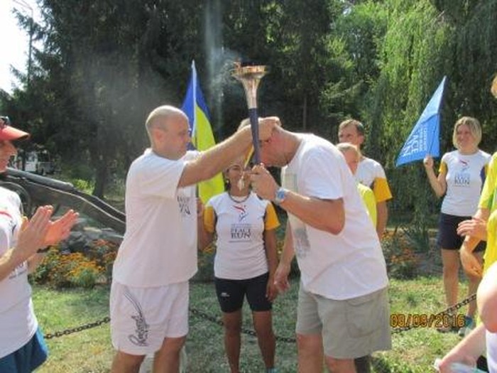 естафета "Всесвітній біг заради гармонії" фото