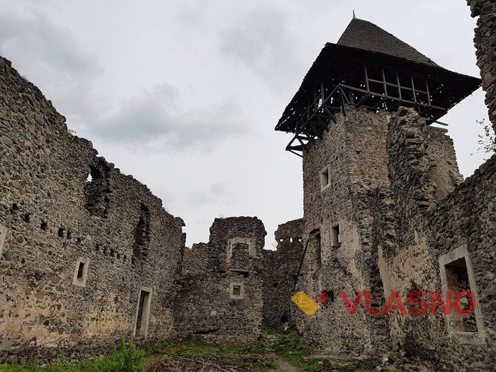 Невицький замок фото