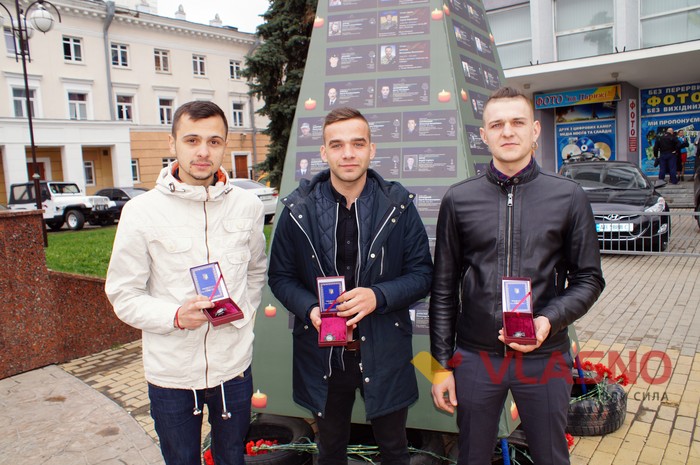 наймолодші вінницькі активісти, нагороджені "залізними хрестами" фото