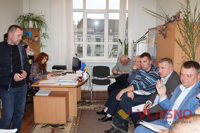 депутат облради виправдовується за образи фото