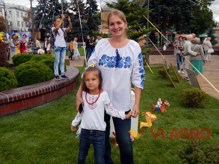 Євгенія та Ліза фото