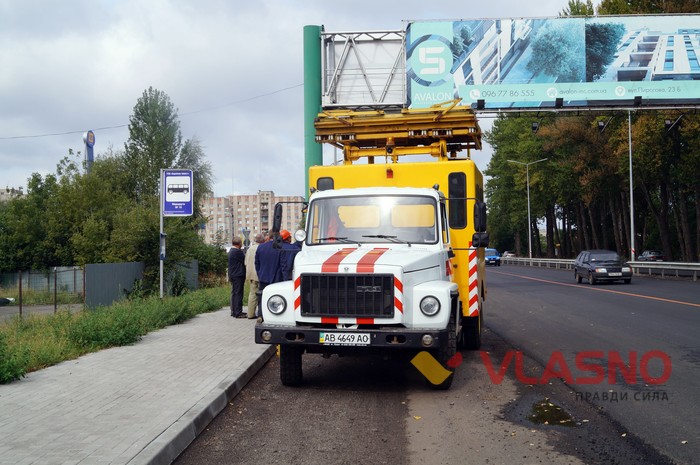 демонтування білбордів у Вінниці фото