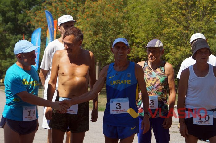 48 годин за температури +40: У Вінниці побігли ультрамарафонці