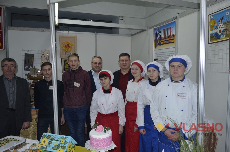 studenty-tsentru -profesiyno-tekhnichnoyi-osvity