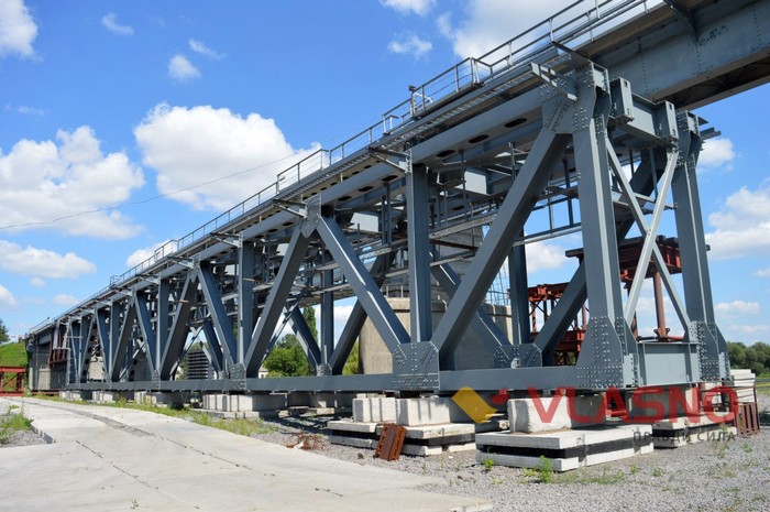 залізничний міст у селі Губник фото
