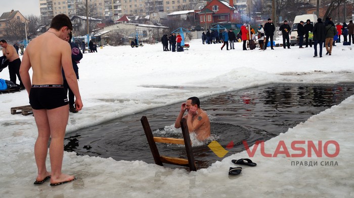 купання на Водохреща у Вінниці фото