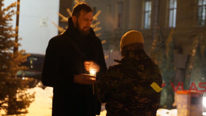 242 дні оборони: вінничани вшанували захисників Донецького аеропорту 