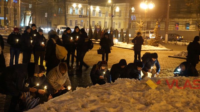 242 дні оборони: вінничани вшанували захисників Донецького аеропорту 
