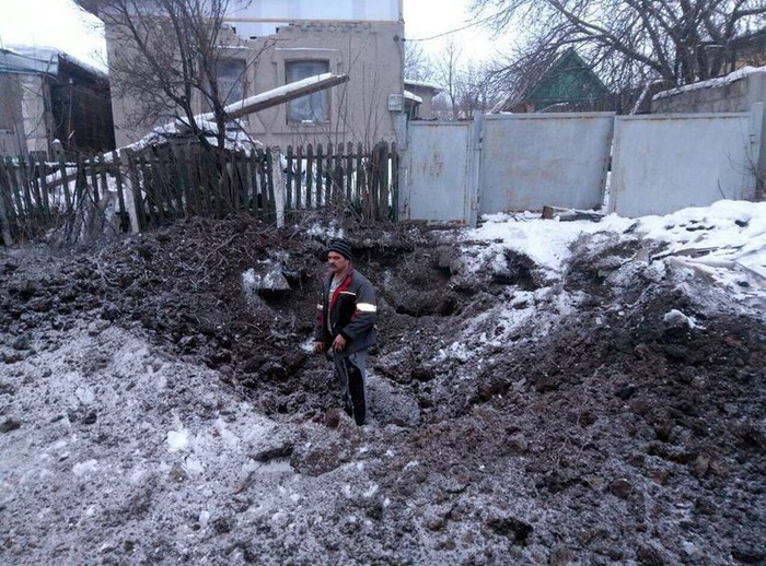 обстріли в Авдіївці фото