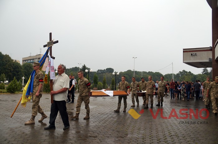 прощання з Олексієм Тимощуком у Вінниці фото