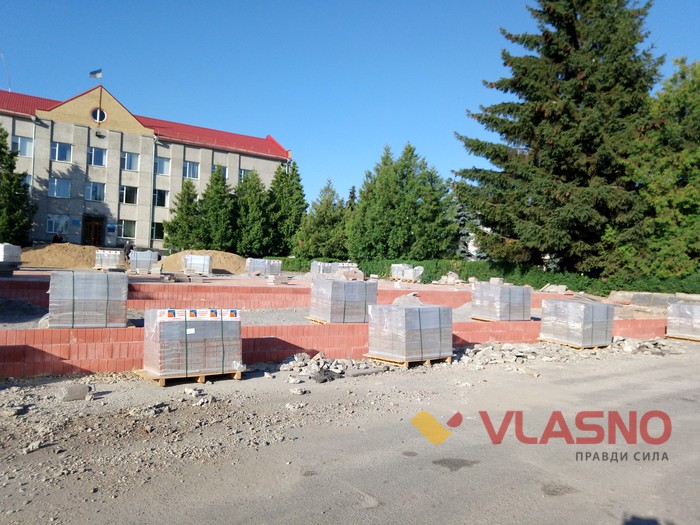 реконструкція фонтану в Калинівці фото