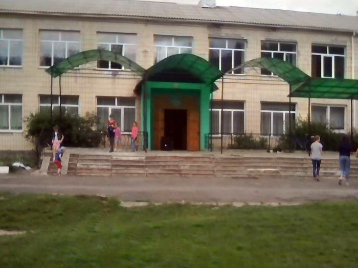 Дружелюбівка школа фото