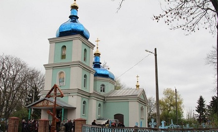 Свято-Троїцький храм у Хмільнику фото