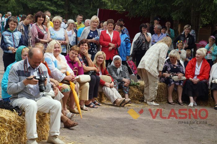 народні колективи на фестивалі "Живий вогонь" фото