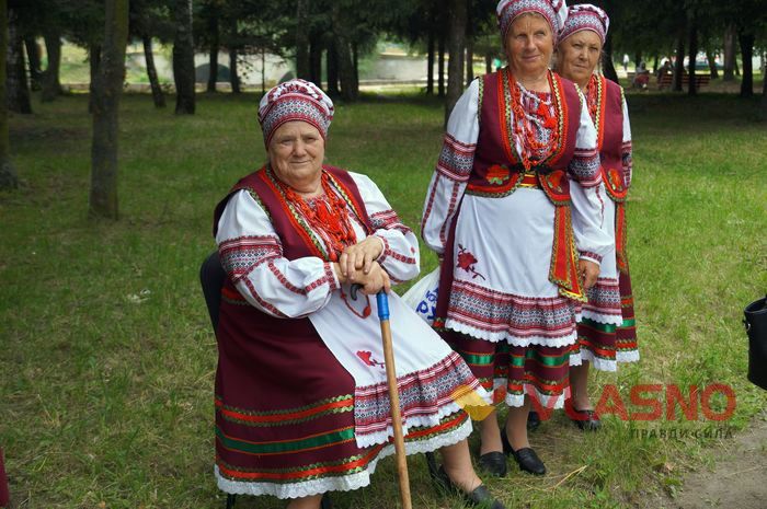 народні колективи на фестивалі "Живий вогонь" фото