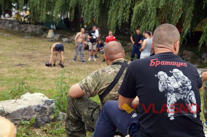 змагання на фестивалі "Живий вогонь" у Хмільнику фото