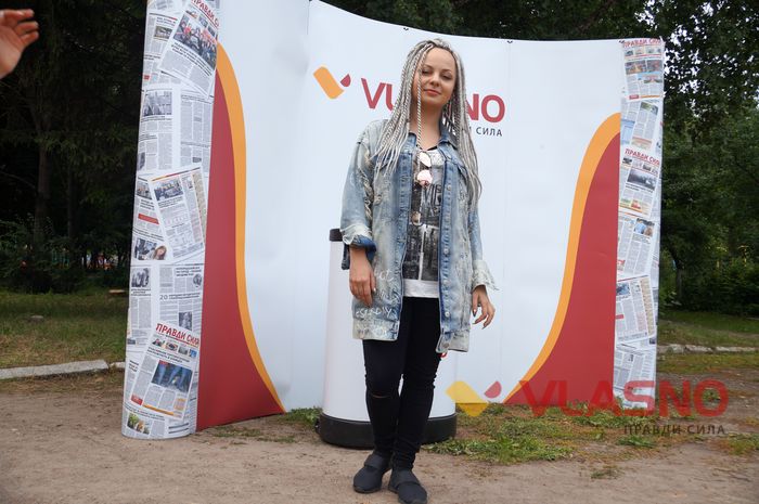 «Українська Ledy Gaga» родом із Вінниччини додала епатажу етнофестивалю у Хмільнику 