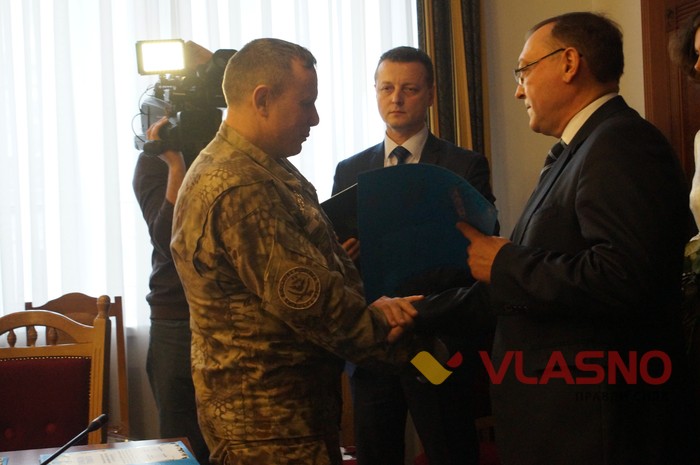 нагородження добровольців у Вінниці фото