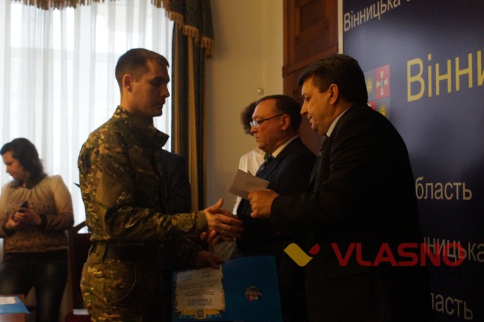 нагородження добровольців у Вінниці фото