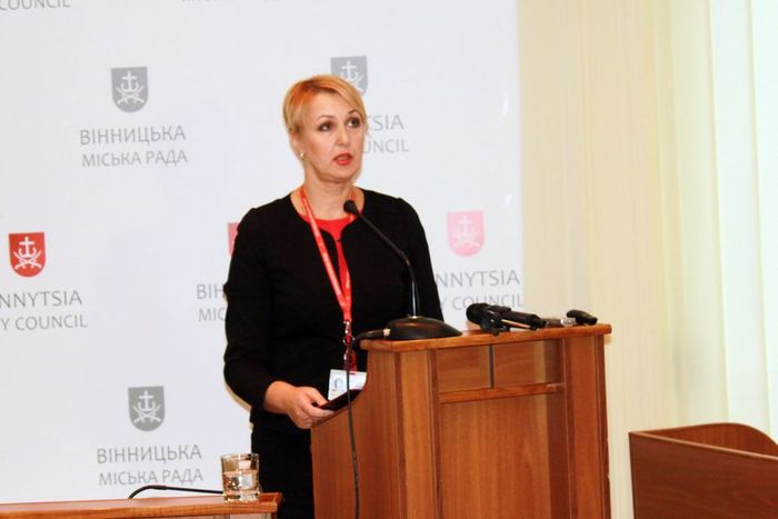 Лариса Попова