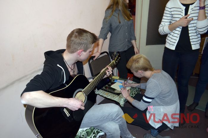 благодійний квартирник фото
