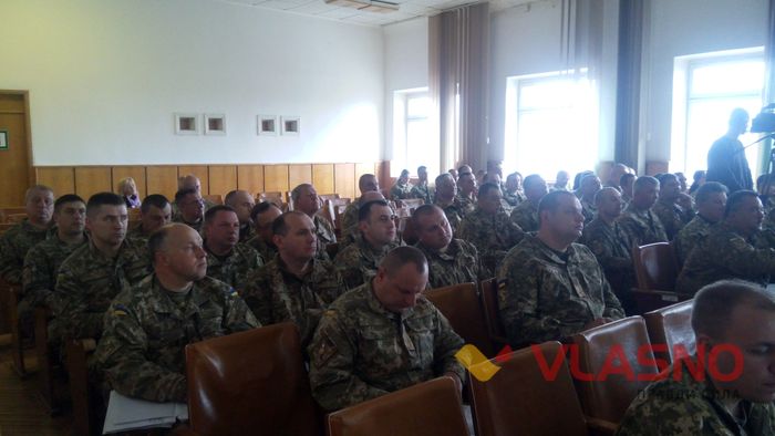 нарада у військкоматі фото