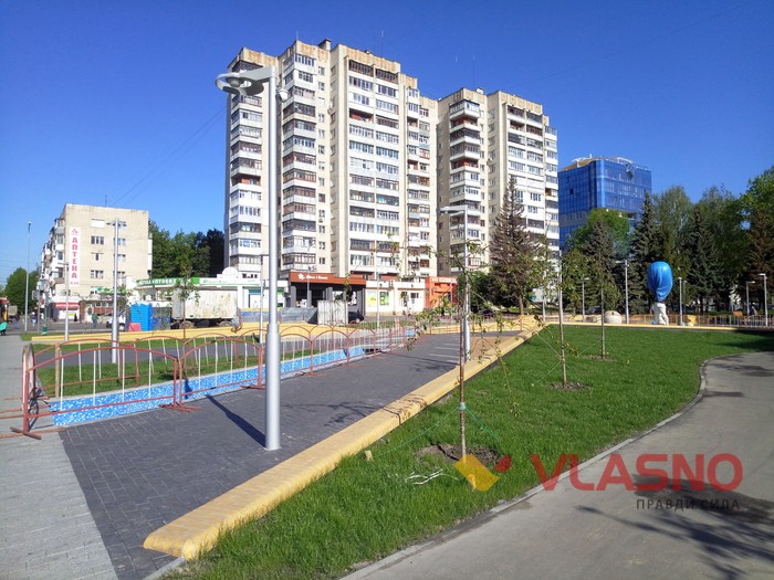 фонтан на вулиці Космонавтів у Вінниці фото