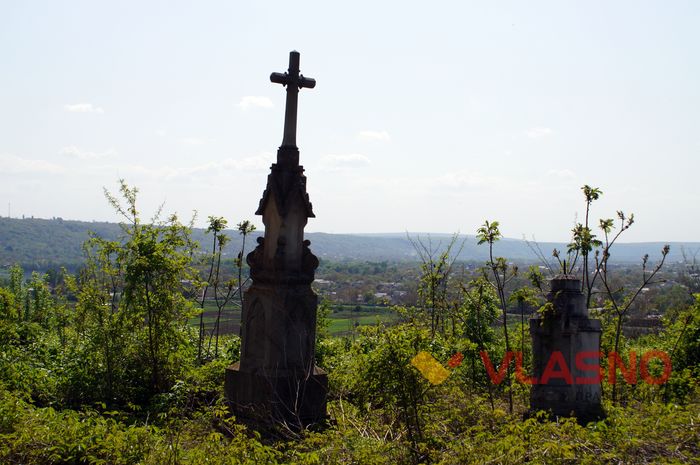 На кордоні із Молдовою на Вінниччині збереглися родинні усипальниці польських шляхтичів