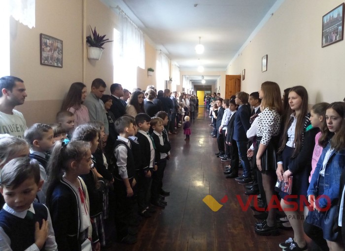 останній дзвоник у гімназії №17 у Вінниці фото