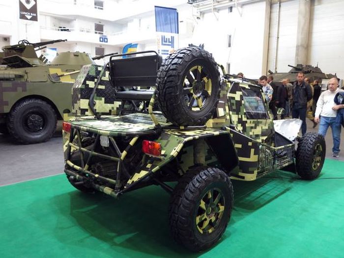 розробка вінницьких винахідників на виставці військової техніки фото