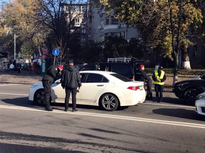 Під Верховною Радою в таборі мітингарів ніч минула відносно спокійно