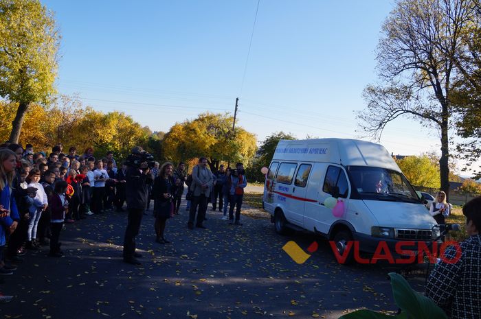Унікальну бібліотеку на колесах розробили на Вінниччині