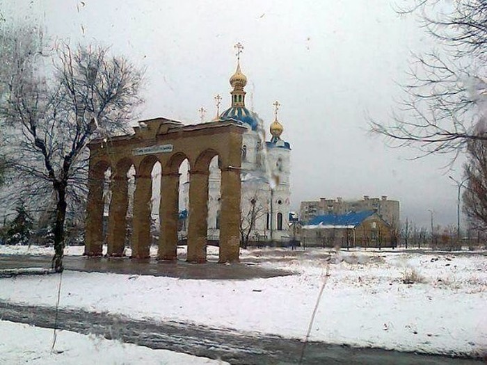 сніг у Луганську фото