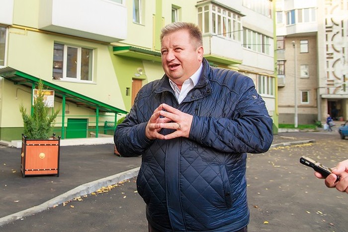 ремонт на вулиці Учительській у Вінниці фото