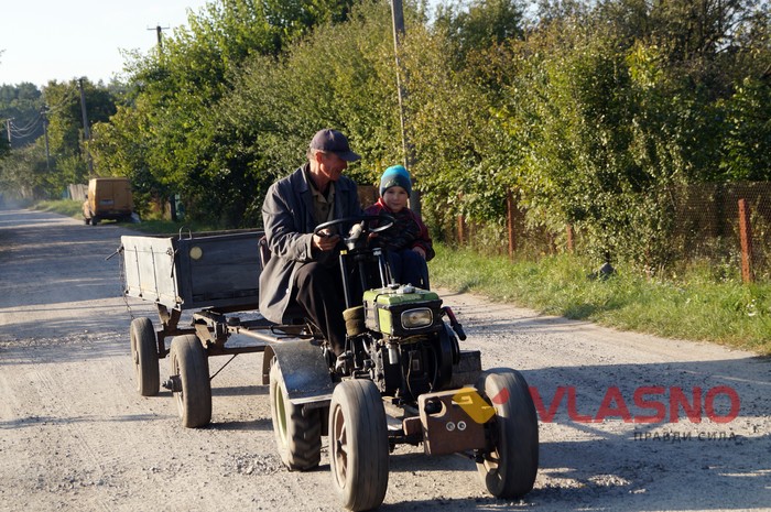 після вибухів на військовому складі відновлюють Медвідку фото