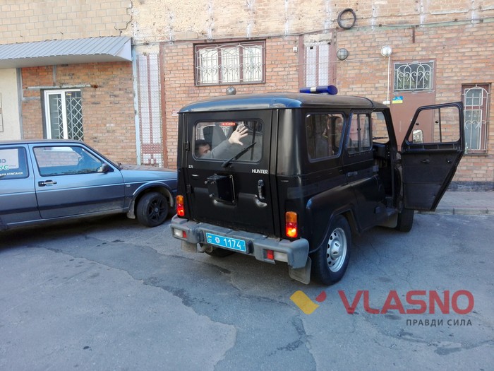 акція протесту під університетом "Україна" у Вінниці фото