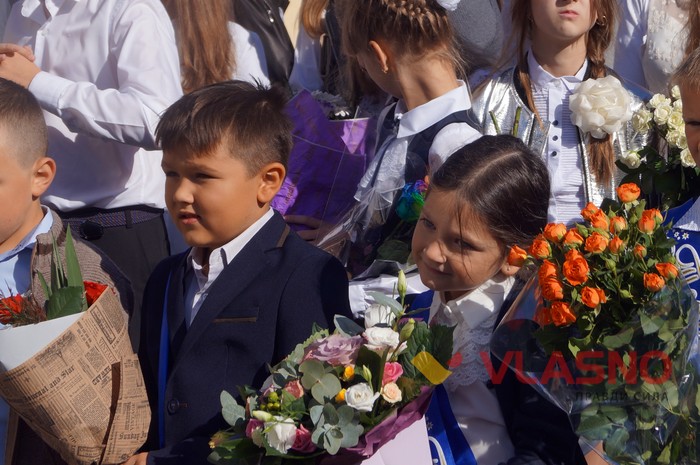 свято першого дзвоника у Вінниці фото