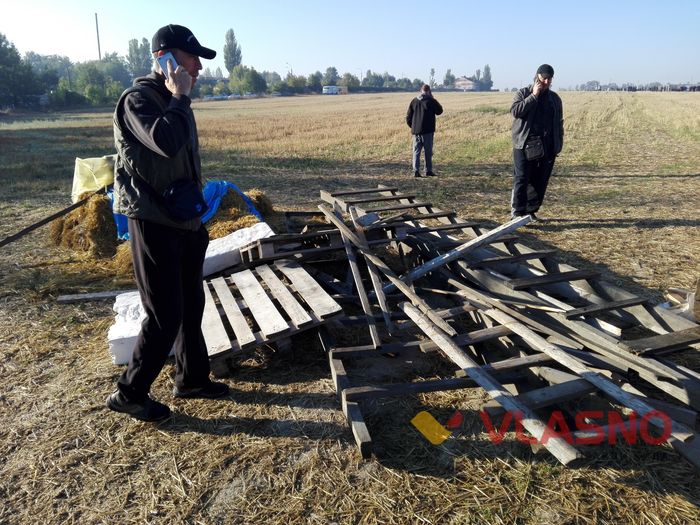 Удосвіта у Вінниці розігнали мирний протест та почали будувати кладовище 