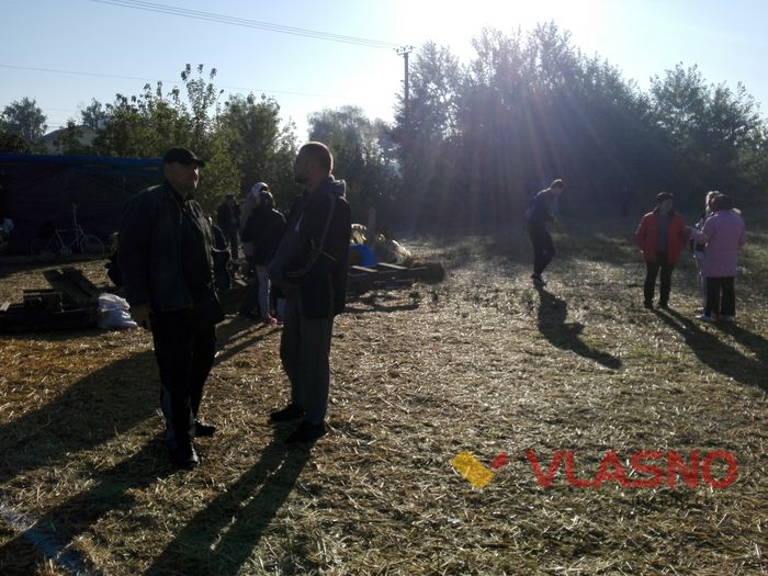 Удосвіта у Вінниці розігнали мирний протест та почали будувати кладовище 
