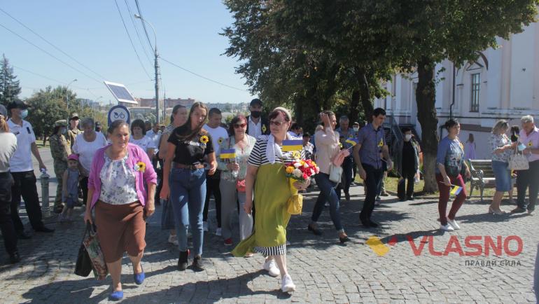&ldquo;Вінниччина має свій Небесний батальйон&rdquo;: у кафедральному соборі молились за душі загиблих героїв