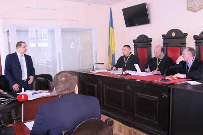 суд фото