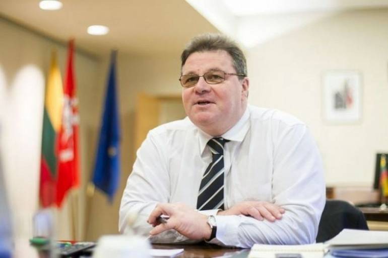 Литовський міністр закликав США надати зброю Україні