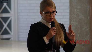 Тимошенко у Вінниці представила проект &laquo;Нової Конституції&raquo;** (ФОТО)