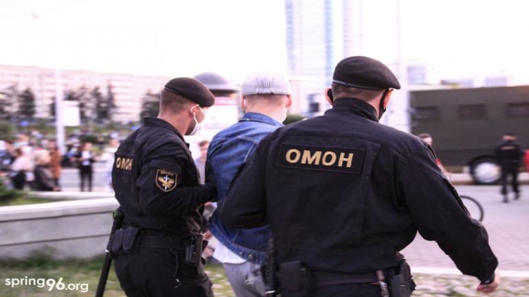 Впродовж сьогоднішніх протестів у Мінську затримали 250 людей