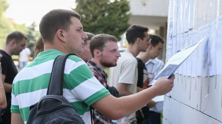 Вінничани можуть вступати до вузів зі 100 балами ЗНО