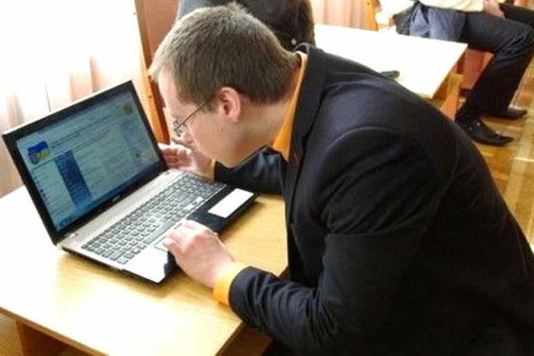 Від сьогодні в Україні повноцінно запрацювало е-декларування