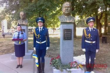 Вінницькі льотчики навічно залишились на Алеї Слави штабу повітряних сил