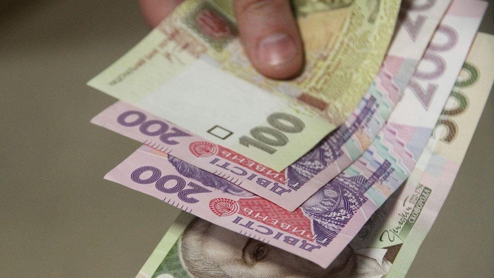 Підвищення зарплат вчителям знову відтермінували