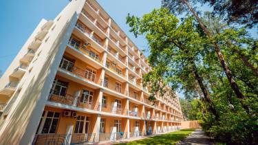 Спека на Вінниччині: у санаторії &laquo;Поділля&raquo; зміцнюють серце та судини**