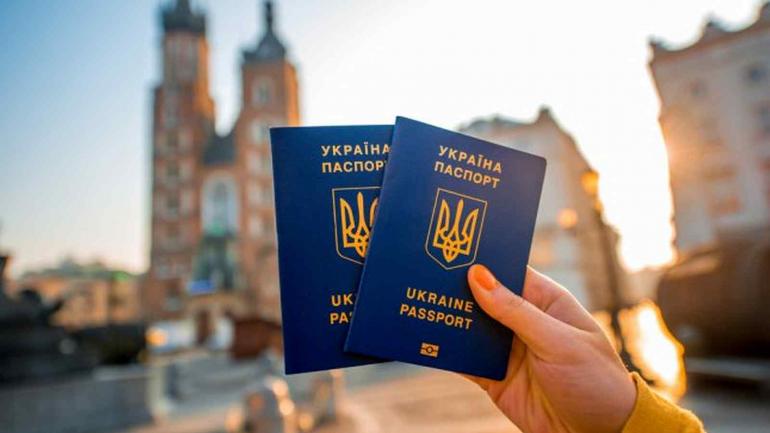 Перелік країни, що відчиняють кордони цього літа